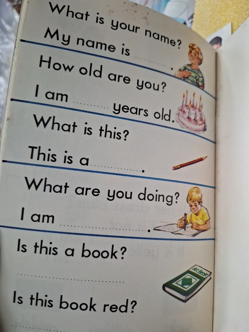 70年代香港幼稚園英文課本 Children's Pictorial Readers Everyday English Book Two
