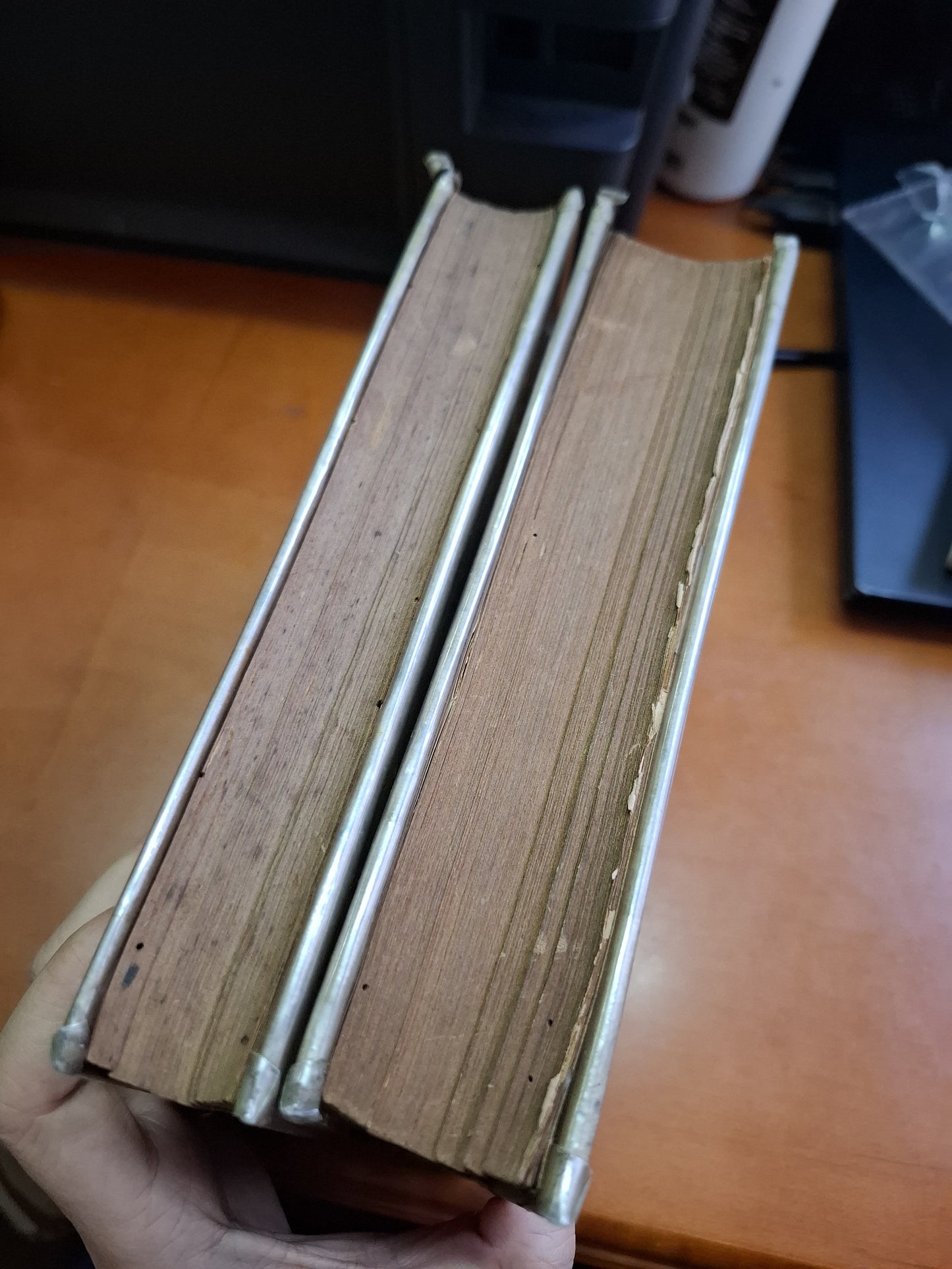 日知錄 上下  顧炎武著  商務印書館 1933年